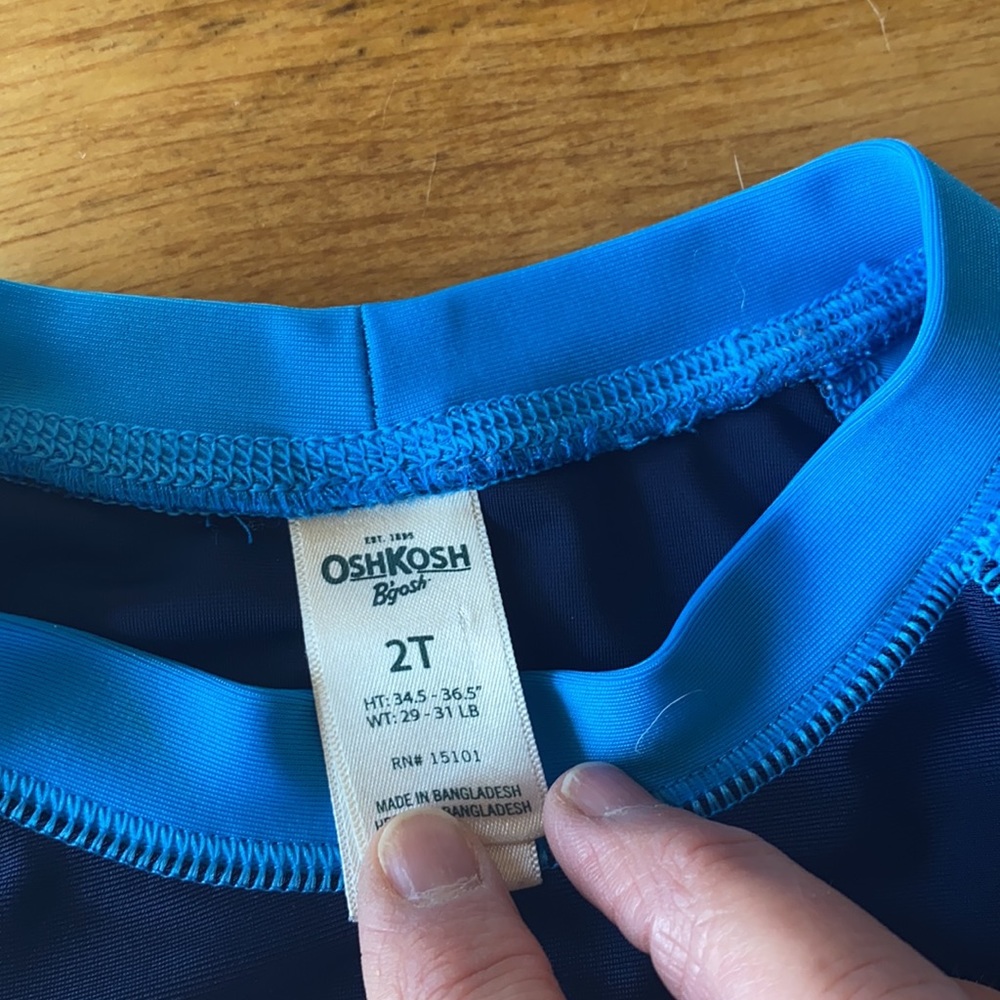 Children Rashguard Sun Shirt - Picture 2 of 3